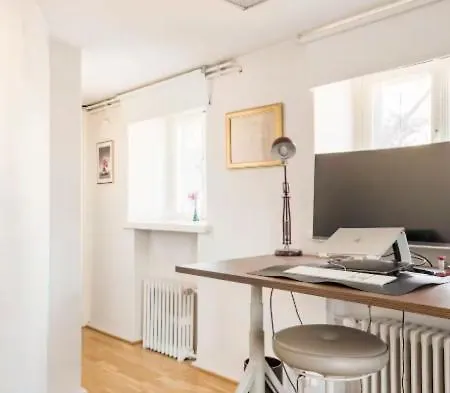 Suurempi Ryhmae Kuuluisassa Villassa キャンプ場 *
